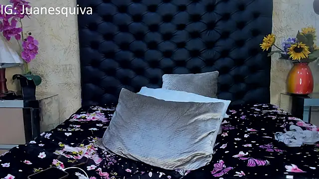 ThomasThundr Live XXX-Chat
