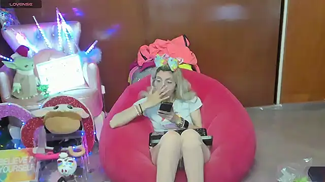 Skinygirl Live XXX-Chat