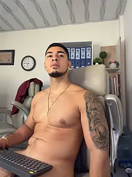 Онлайн чат XXX Dimitri_Colleman
