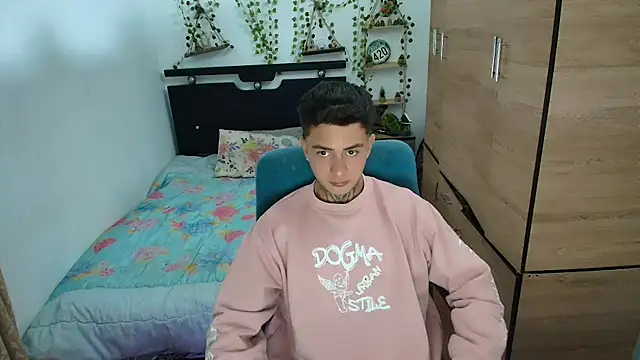 santii_ss 라이브 XXX 채팅