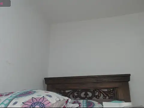 Chat XXX en directo de Karentatiana_