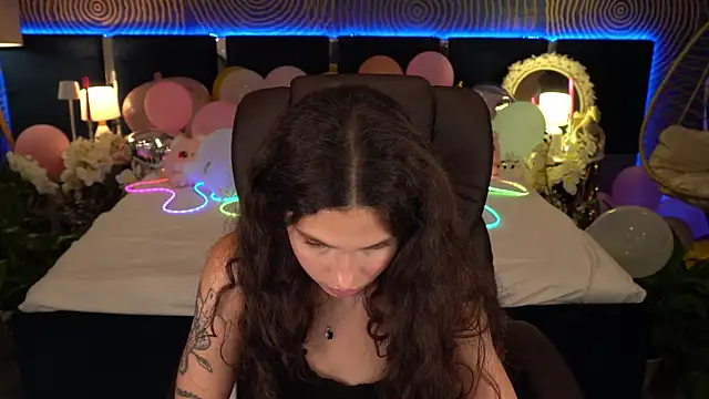Онлайн чат XXX BabyFlowerr