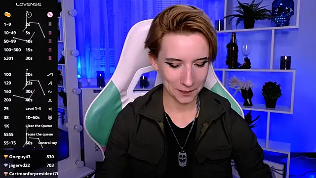 XXX chat uživo modela _Rein_ramm