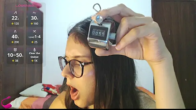 XXX chat uživo modela MadieeLorez