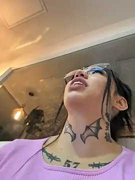 Chat +18 de Nickiiiii ao vivo