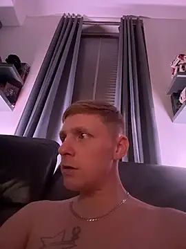 Rileychavv Webcam Show