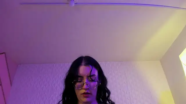 Chat +18 de Violetaa_diazz ao vivo