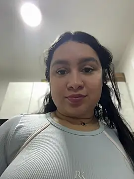 دردشة Pretty_Isadora الجنسية المباشرة