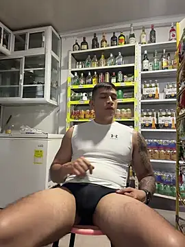 OliverWest04 라이브 XXX 채팅