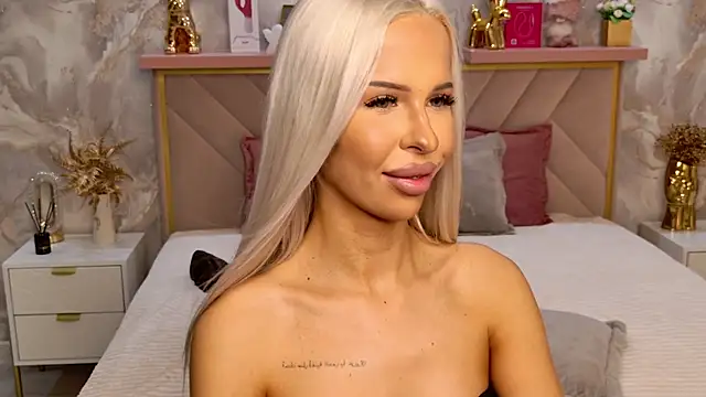 EvaXElfi Live XXX Chat