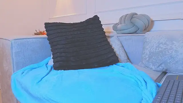 giigii_hadidd webcam show