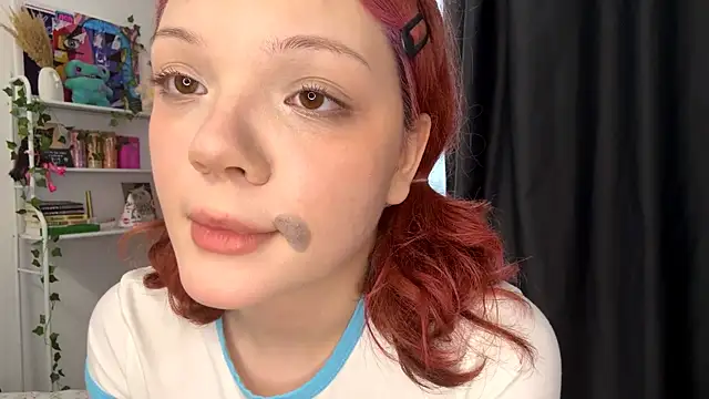SmilingCutie Chat XXX in diretta