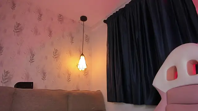 perla7777 Chat XXX in diretta