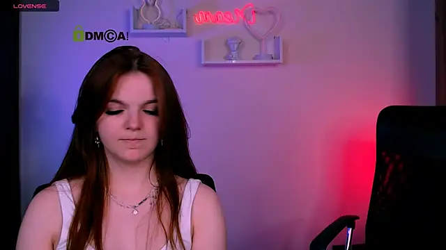riley_sanders' Live XXX Chat