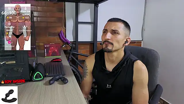 Czat XXX na żywo – Marck_Muscle