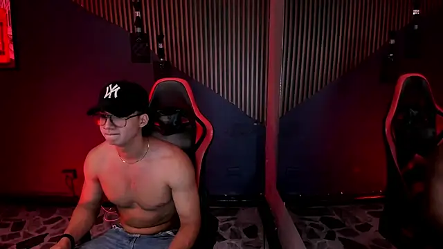 Živý XXX chat Axxel_Muscle