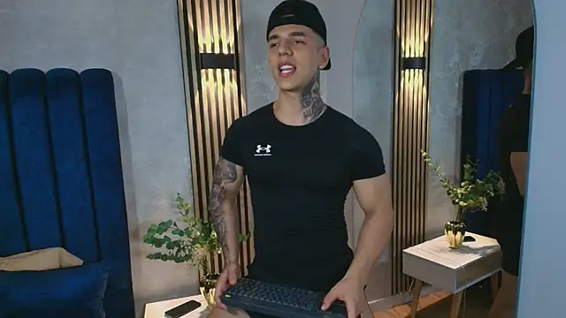 Chatroom XXX en direct de SalvatoreDmore