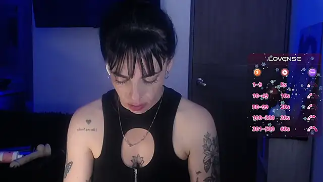 violett_honney Chat XXX in diretta