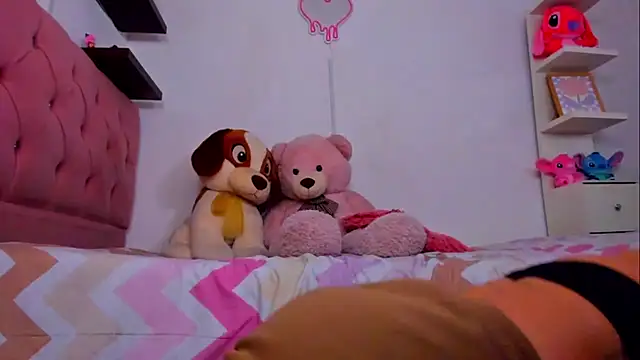 Vannessa__Shy Chat XXX in diretta