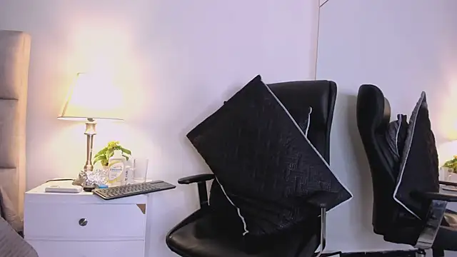 Chriss_Diamond 现场XXX聊天