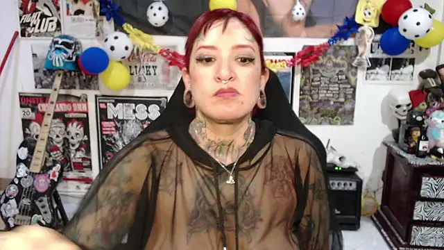 Rollyderolandia666's Live XXX Chat