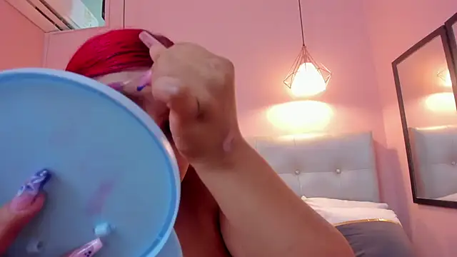 Živý XXX chat neferet_opal