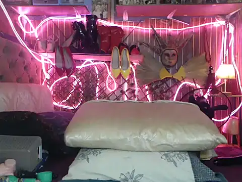 HotAsianAlbin19 élő XXX-chatje