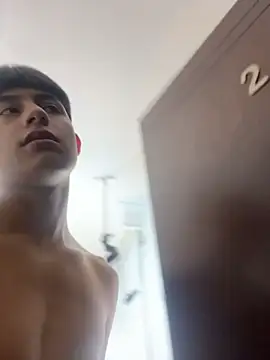 Lander_Cruz লাইভ XXX চ্যাট