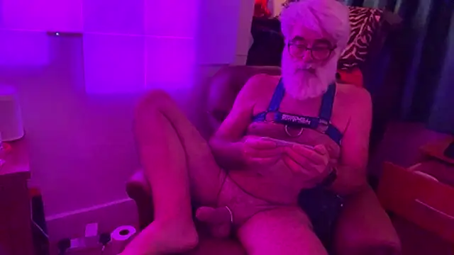 XXX chat uživo modela Leatherbtm