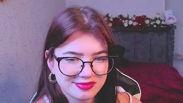 MelissaMay__ Adlı Modelin Canlı XXX Sohbeti