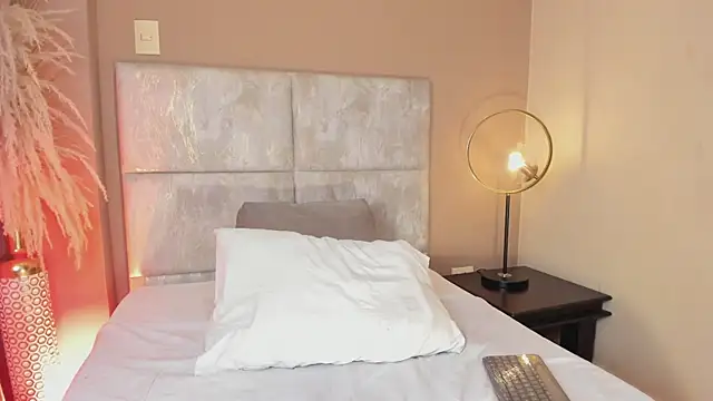 AnnaDenver Chat XXX live