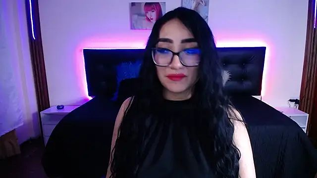 SeleneMore XXX чат на живо