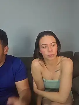 debbieangelhot Adlı Modelin Canlı XXX Sohbeti