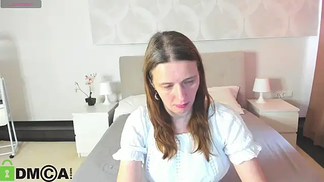 Chat +18 de Kathrine-Meyer ao vivo