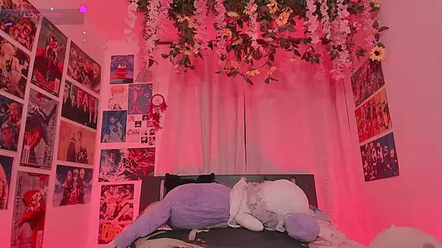 MissCurvyTop লাইভ XXX চ্যাট