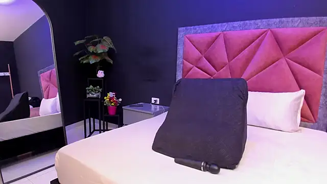 Czat XXX na żywo – mia_milff