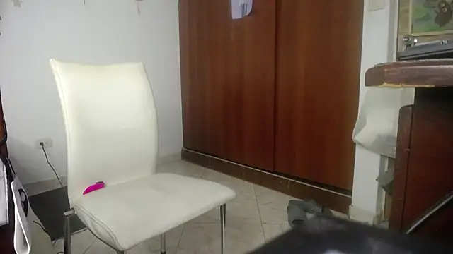 Chat +18 de Moon_lunita ao vivo