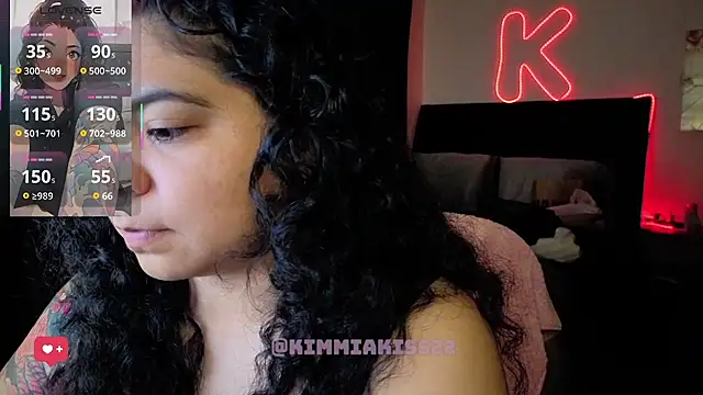 הופעת וובקאם של kimmiakiss22