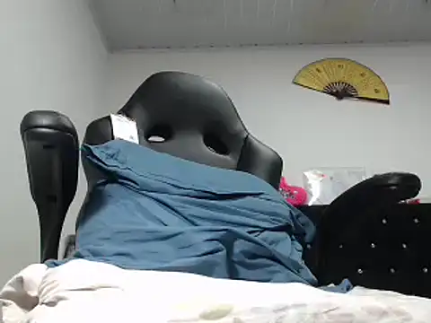 pamelabigcock69's Webcam Show