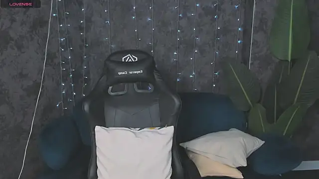 Emmaa_Kimm XXX чат на живо