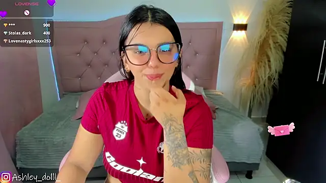 Chat XXX en directo de Ashley_dolll
