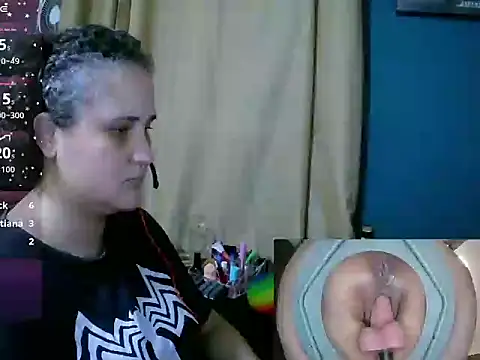 lolalicious_758's Live XXX Chat