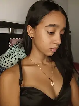 Živý XXX chat Zoe_Sweett18