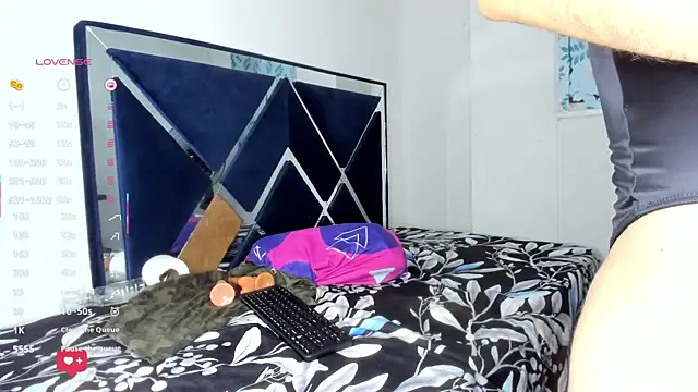 XXX chat uživo modela Ninna_Vergara