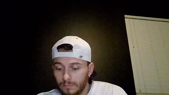 Mikecloudyhawk Chat XXX in diretta