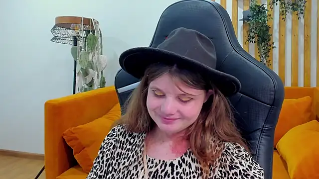 ChloeHalses' Live XXX Chat
