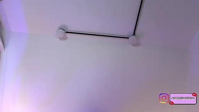 Angela_Torres_ XXX чат на живо