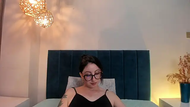 Emilywatsonn Live XXX-Chat