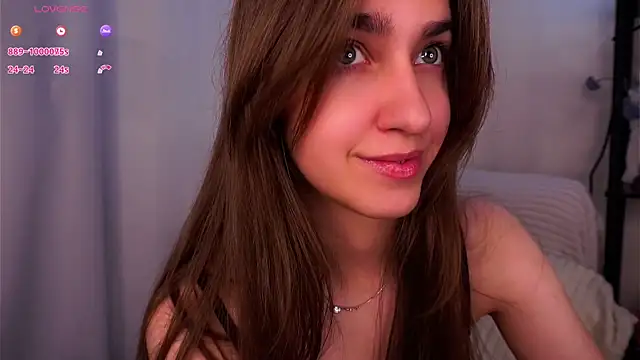 Chat XXX en directo de ClarineCasebolt