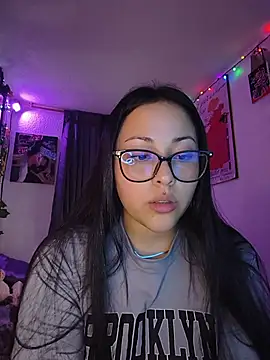 Bella-Gema Chat XXX in diretta